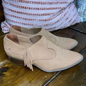 Circus by Sam Edelman Tan Ankle Booties